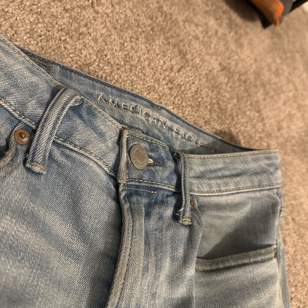 American Eagle Outfitters Light Blue Slim Straight Jeans - Picture 2 of 3